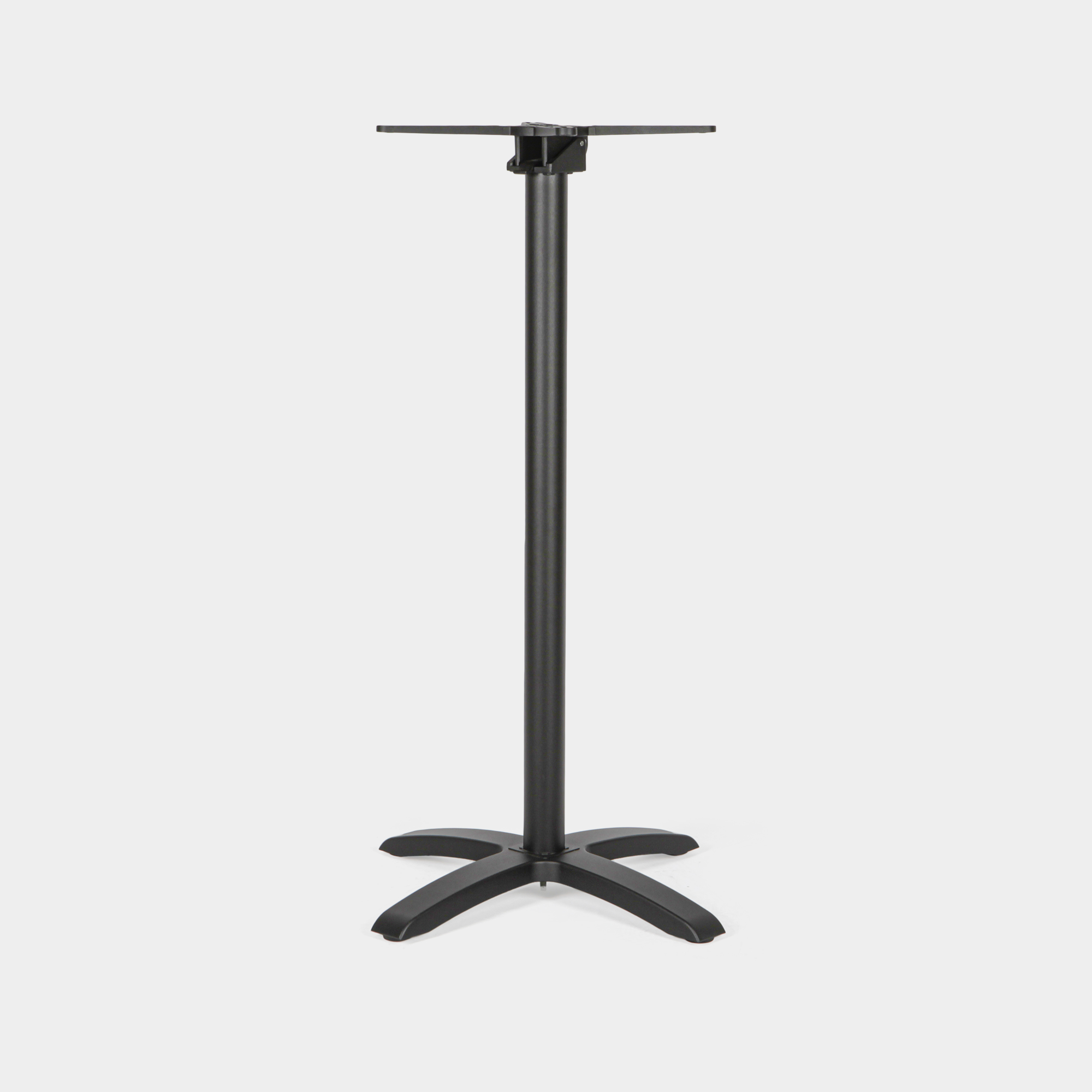 MA-745-F-Bistro-01